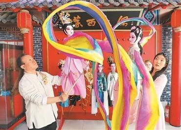 古老木偶艺术演绎传承新模式