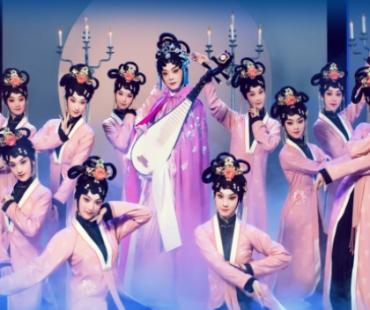 戏曲舞美：要从“一桌二椅”走向技术更新