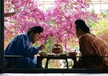 从书中走来的《长安的荔枝》