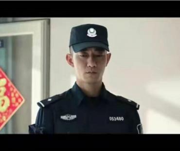北京公交警方发布警察节献礼歌曲《什么是爱》
