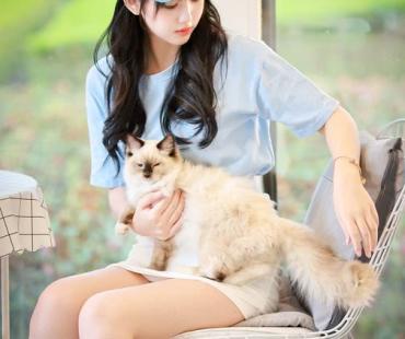 花无缺担纲《游走年代》昨日启动