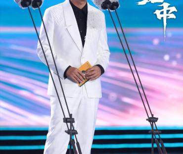 《八角笼中》亮相海影节，王宝强称明年与观众见面