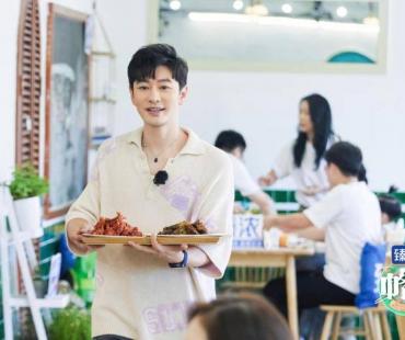 《中餐厅6》恢复“营业”，那英惊喜加盟