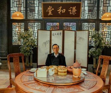 导演揭秘《狂飙》大结局：为啥老爱吃吃吃？高启强看的不是《孙子兵法》？