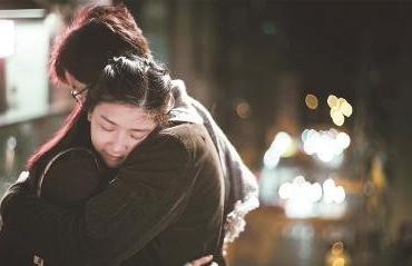 《七人乐队》：有故事的人们终将与时间和解