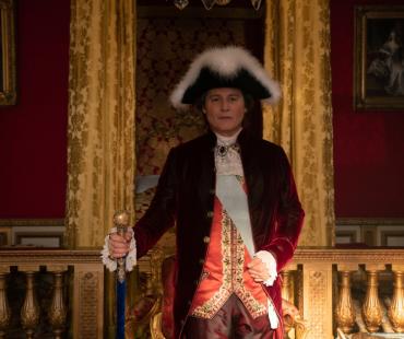 《杜巴利伯爵夫人》发剧照 约翰尼·德普造型曝光