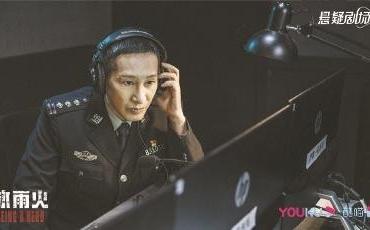 王劲松：从“演道具”到“演活道具”