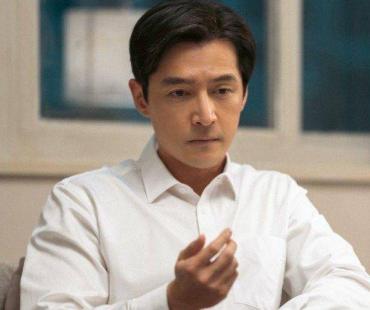 太突然！胡歌官宣已婚生女