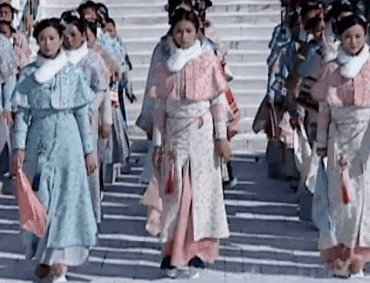 佘诗曼分享《金枝欲孽》拍摄趣事 赞网友火眼金睛