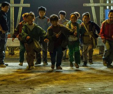 王宝强《八角笼中》网播定档9.8 院线票房破22亿