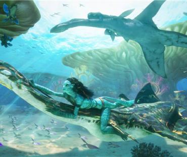 卡梅隆《阿凡达2》曝概念照 海底世界美轮美奂