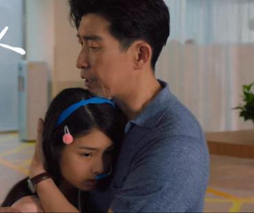 《世界上最爱我的人》角色特辑+海报 王千源谭卓上演限时救女