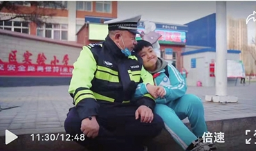 以英雄模范杨鸿胜真实事迹改编 原创微电影《守望》致敬中国人民警察