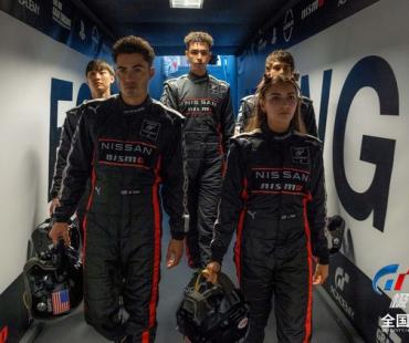 顶级玩家的逆袭！《GT赛车：极速狂飙》全新特辑多平台斩获高分