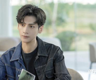 罗云熙吴倩主演《追光者》多平台热度榜单第一