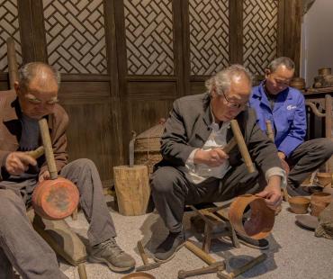 200多万锤敲出《溪山行旅图》，程育全带你走进“铜话世界”