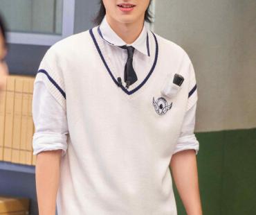 刘昊然张若昀加盟《密逃4》 造型学院风十足