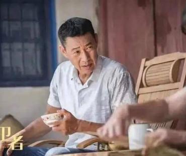 《护卫者》拍摄幕后：搭了一个派出所，50多个居民家庭出演