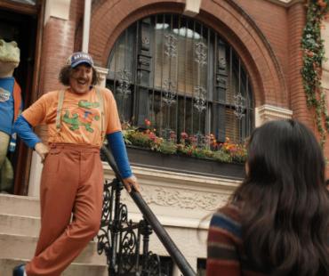 电影《鳄鱼莱莱》发布正片片段 萌鳄炸街欢乐整活