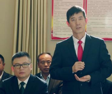 电影《岗上花开》2月17日全国公映，演绎浓浓的风土人情