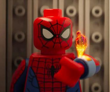 天才！14岁网友课余时间创作《蜘蛛侠》乐高宇宙