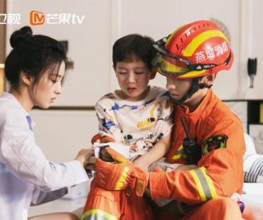 杨洋王楚然新剧救援戏很燃 顶流男星热衷于演硬汉消防员