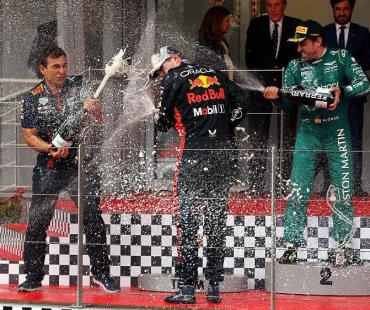 《末代皇帝》《悲情城市》“双王炸”，上影节又公布一批片单